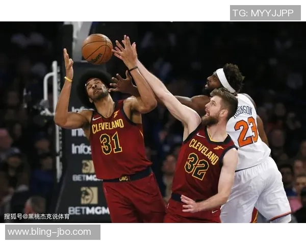 曼恩火力全开7投6中三分球完美表现助力球队拿下15分与3个篮板